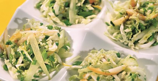 Салат из копченых кальмаров