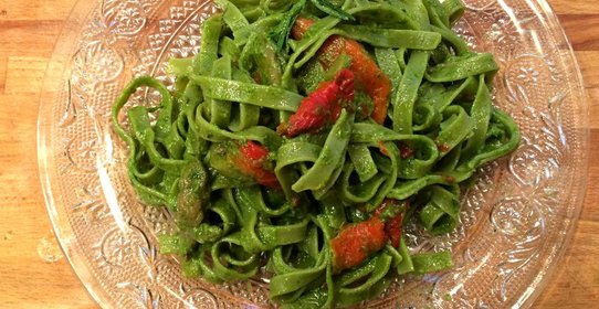 Тальятелле с травяным маслом и запеченными овощами