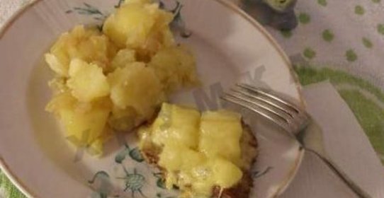 Говядина с ананасами в духовке