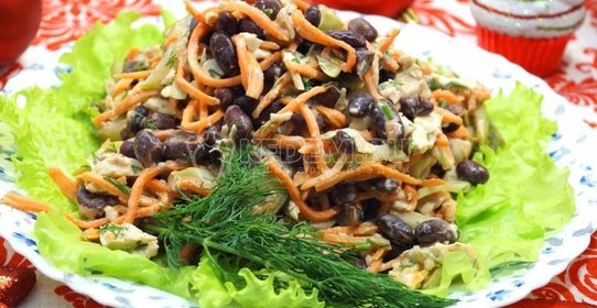 Вкусный салат с фасолью