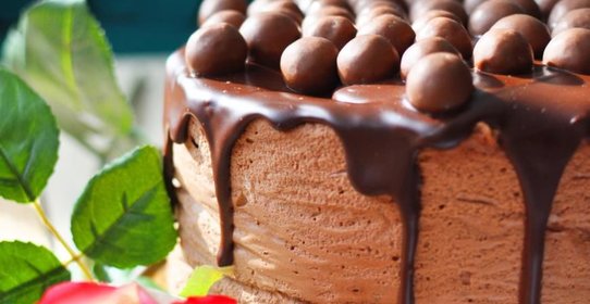 Муссовый торт с шоколадными коржами и Нутеллой