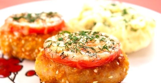 Котлеты с сыром и помидорами