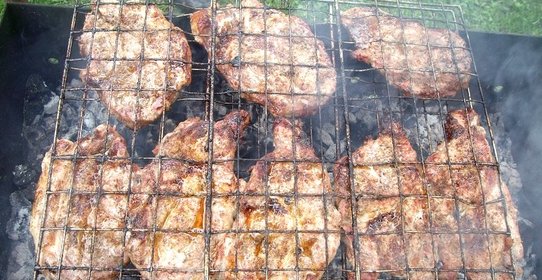 Стейк из говядины на мангале