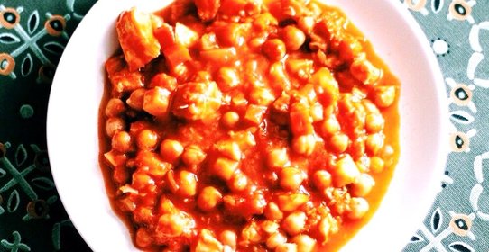 Кускус с треской и нутом