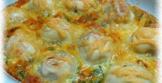 Пельмени с брынзой в омлете