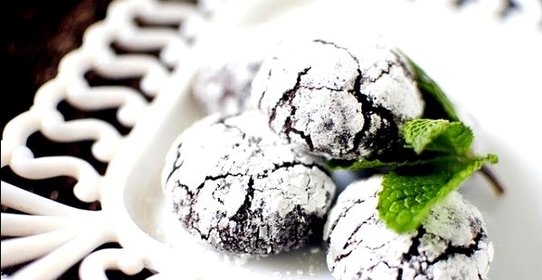 Печенье с мятой и темным шоколадом