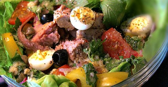 Французский салат нисуаз