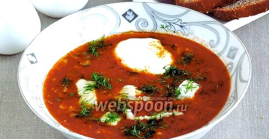 Щи из квашеной капусты с жареной рыбой