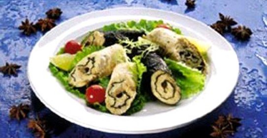 Рулеты из норвежской семги со шпинатом