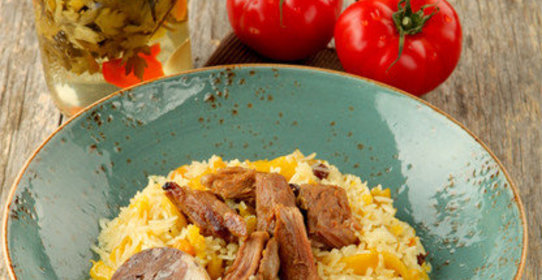 Плов Той Оши с нутом и изюмом