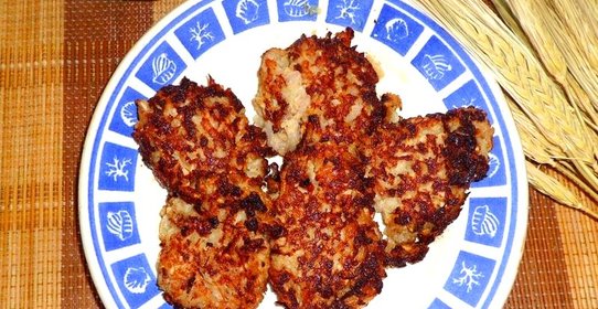 Котлеты с капустой и красным рисом