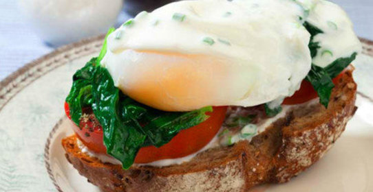 Куриные грудки в морковно-сметанном соусе