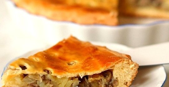 Пирог с грибами и картофелем