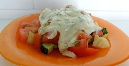 Салат с куриным мясом и цветной капустой