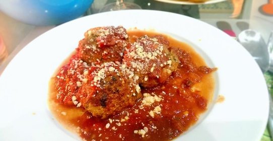 Тефтели по-итальянски в томатном соусе
