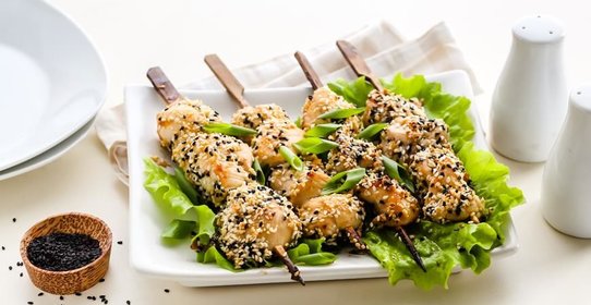 Куриные шашлычки в липкой глазури