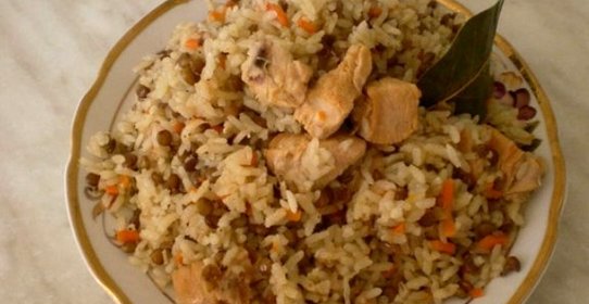 Плов из чечевицы с курицей