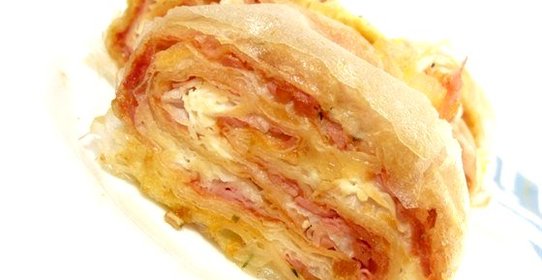 Сырный рулет с паприкой