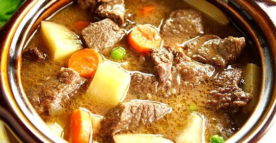 Тушеная говядина с овощами