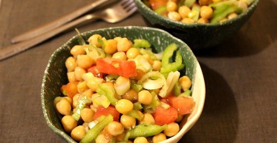 Салат из нута