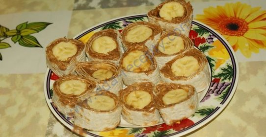 Рулет с бананом Весёлая обезьянка