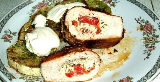 Свинина с помидорами на сковороде