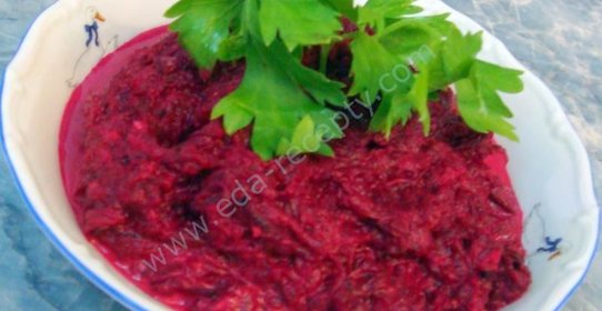 Салат из свеклы с чесноком