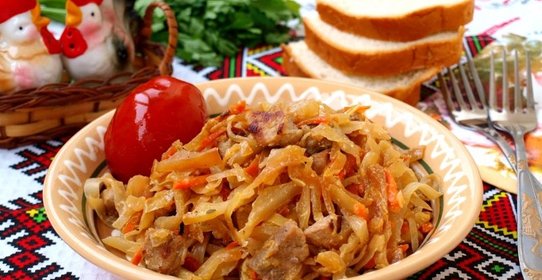 Тушёная капуста с мясом