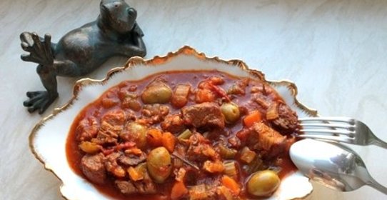 Телятина, тушеная в мультиварке