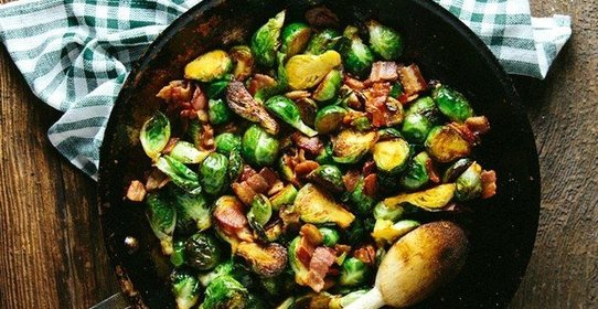 Брюссельская капуста с беконом