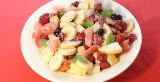 Шарлотка с голубикой