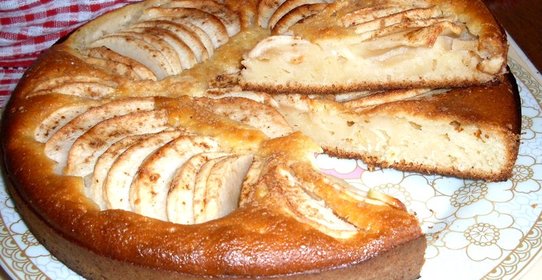 Творожный пирог с яблоками