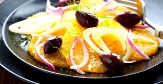 Салат из фенхеля с апельсинами и маслинами