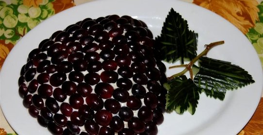 Салат Тиффани с копченой курицей