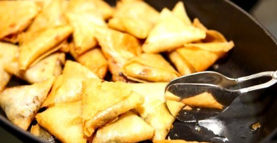 Хворост с орехами