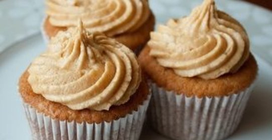 Арахисовые капкейки с арахисовым кремом