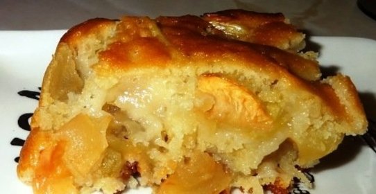 Шарлотка на кефире