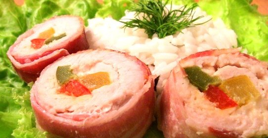 Рулетики из индейки с болгарским перцем