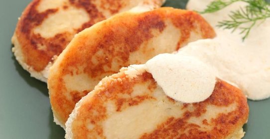 Рыбно-фасолевые котлеты со сметаной