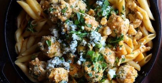 Куриные тефтели с пенне