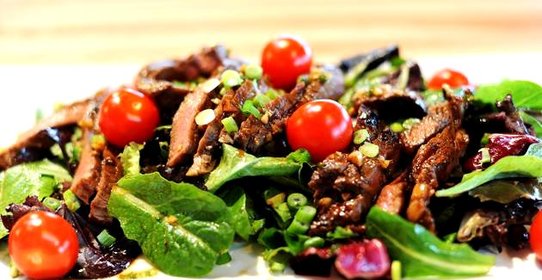 Мясной салат