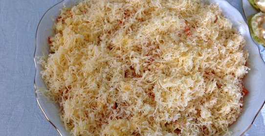 Салат с копченой грудкой и корейской морковью