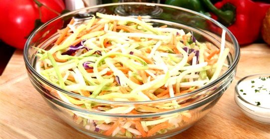 Салат из шинкованной капусты