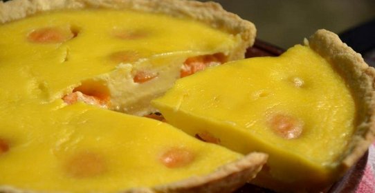 Заливной абрикосовый пирог