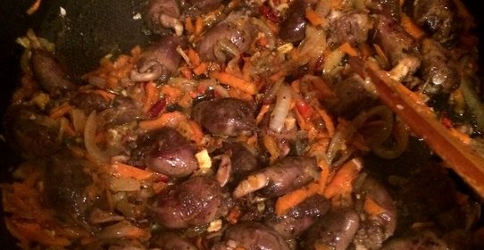 Жареные куриные сердечки
