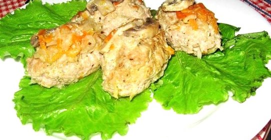 Ленивые голубцы в сметанно-грибном соусе