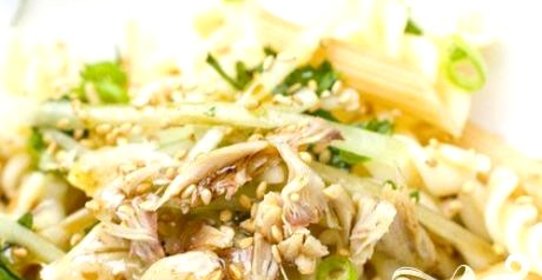 Салат с пастой и курицей