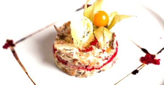 Мясной салат с сардинами