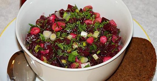 Салат из свеклы с фасолью