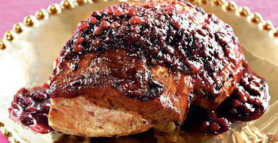 Свинина с брусникой